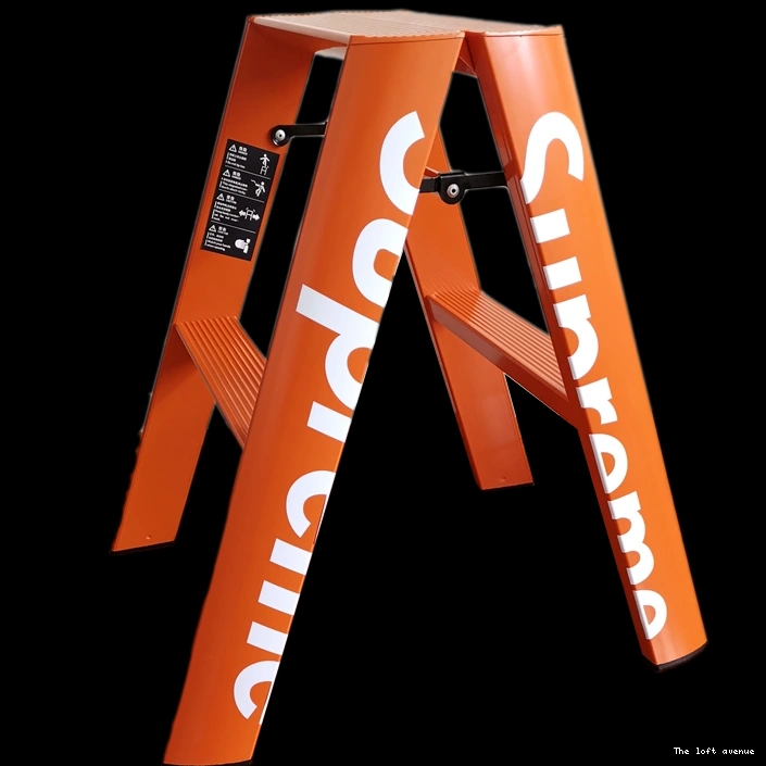 STEP LADDER LUCANO 0807